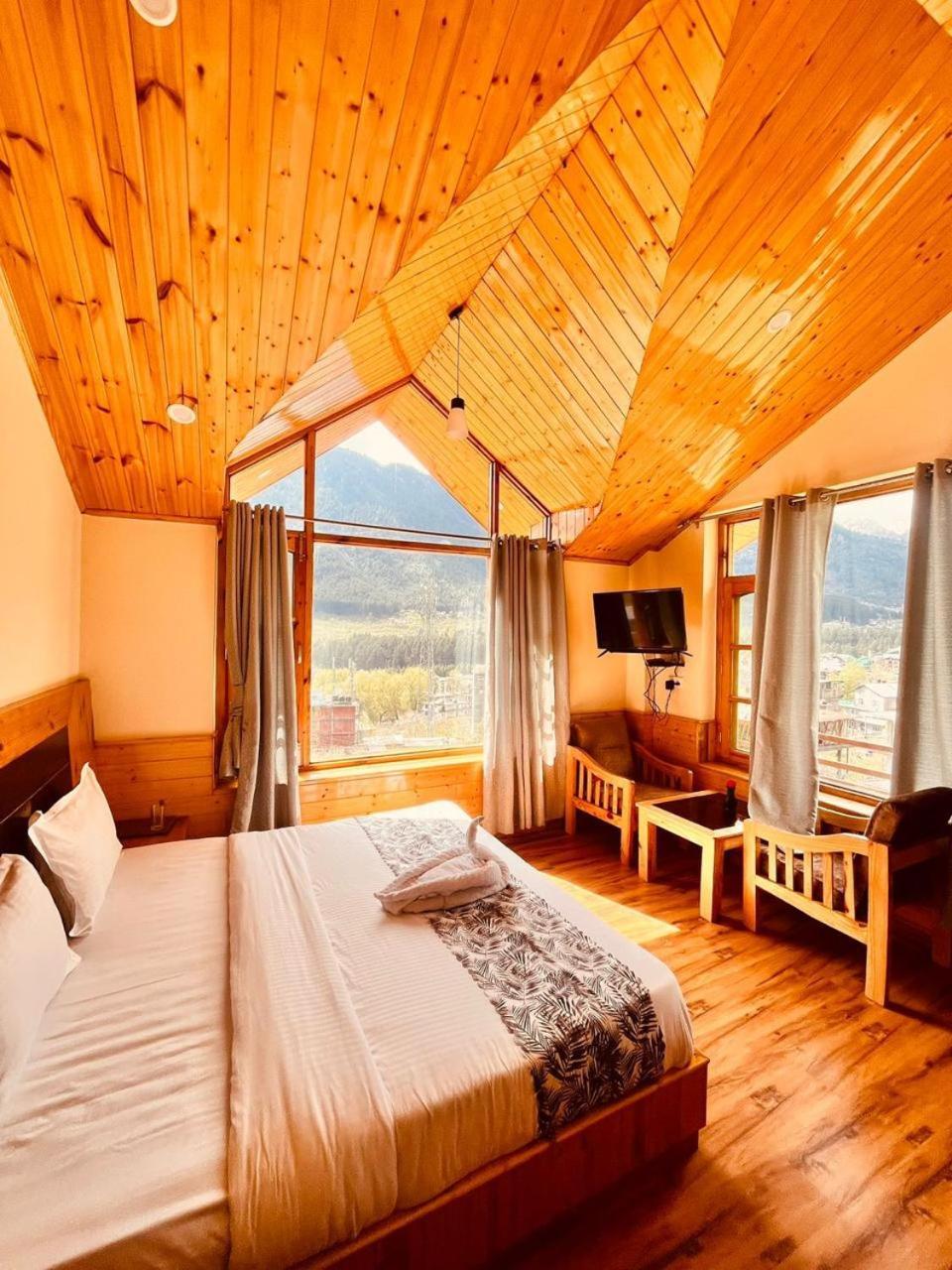 Hotel The Rohtang Chalet Manāli Exterior foto